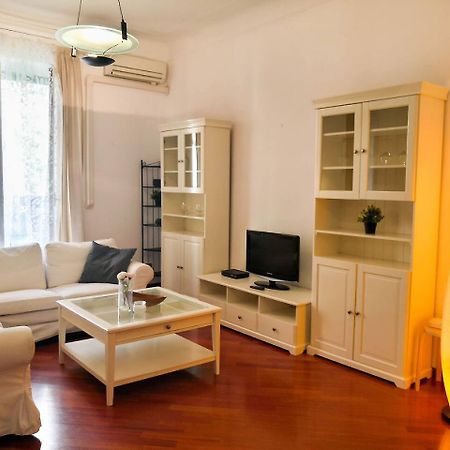ALTIDO 1 BR Apt next to Piazza Leonardo da Vinci Milão Exterior foto