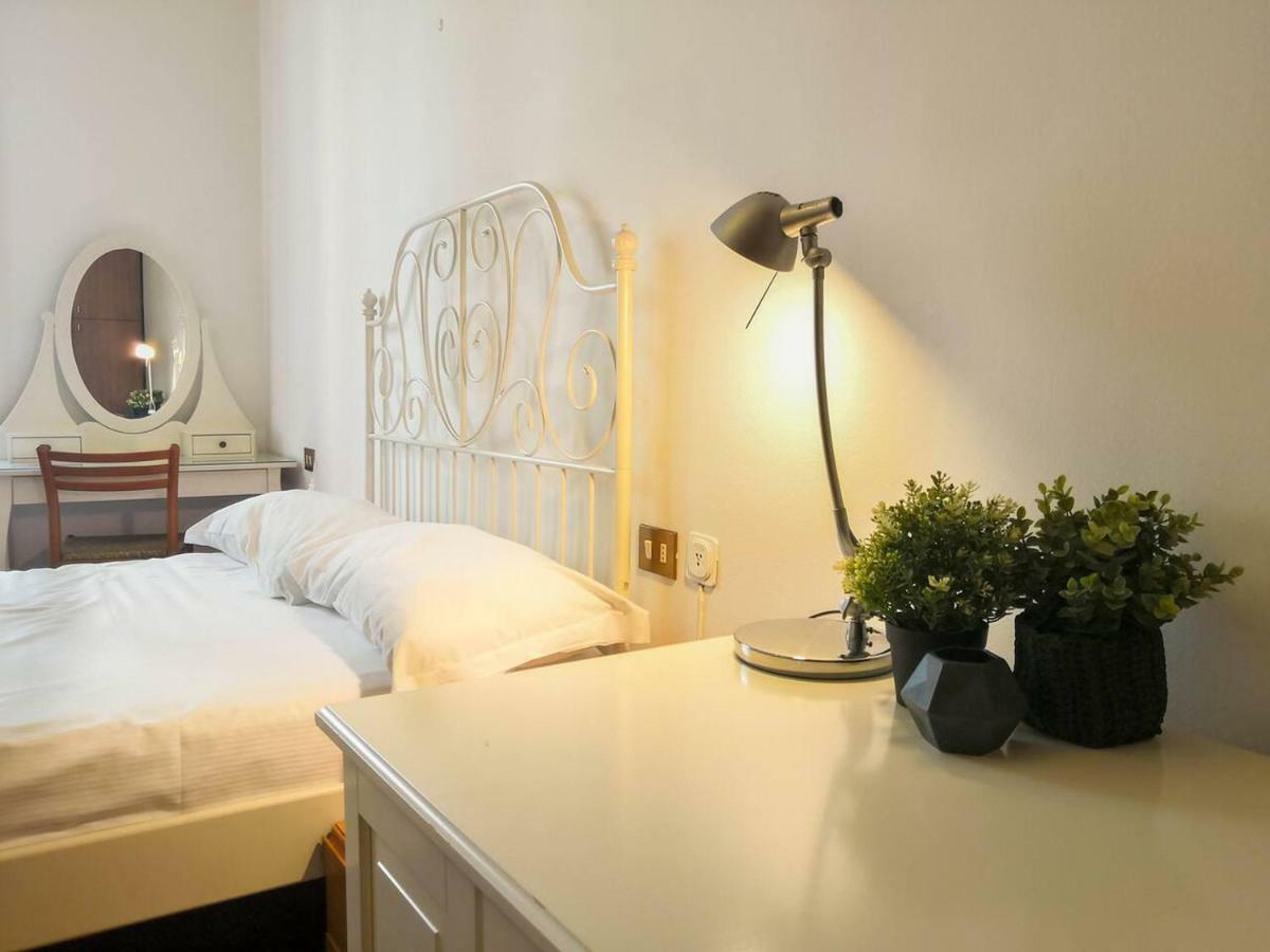 ALTIDO 1 BR Apt next to Piazza Leonardo da Vinci Milão Exterior foto